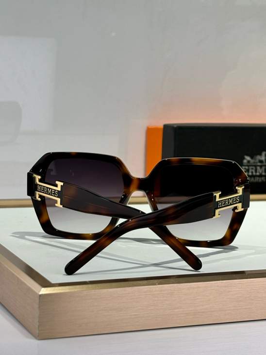 Picture of Hermes Sunglasses _SKUfw74836131fw